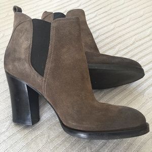 Marc Fisher boots
